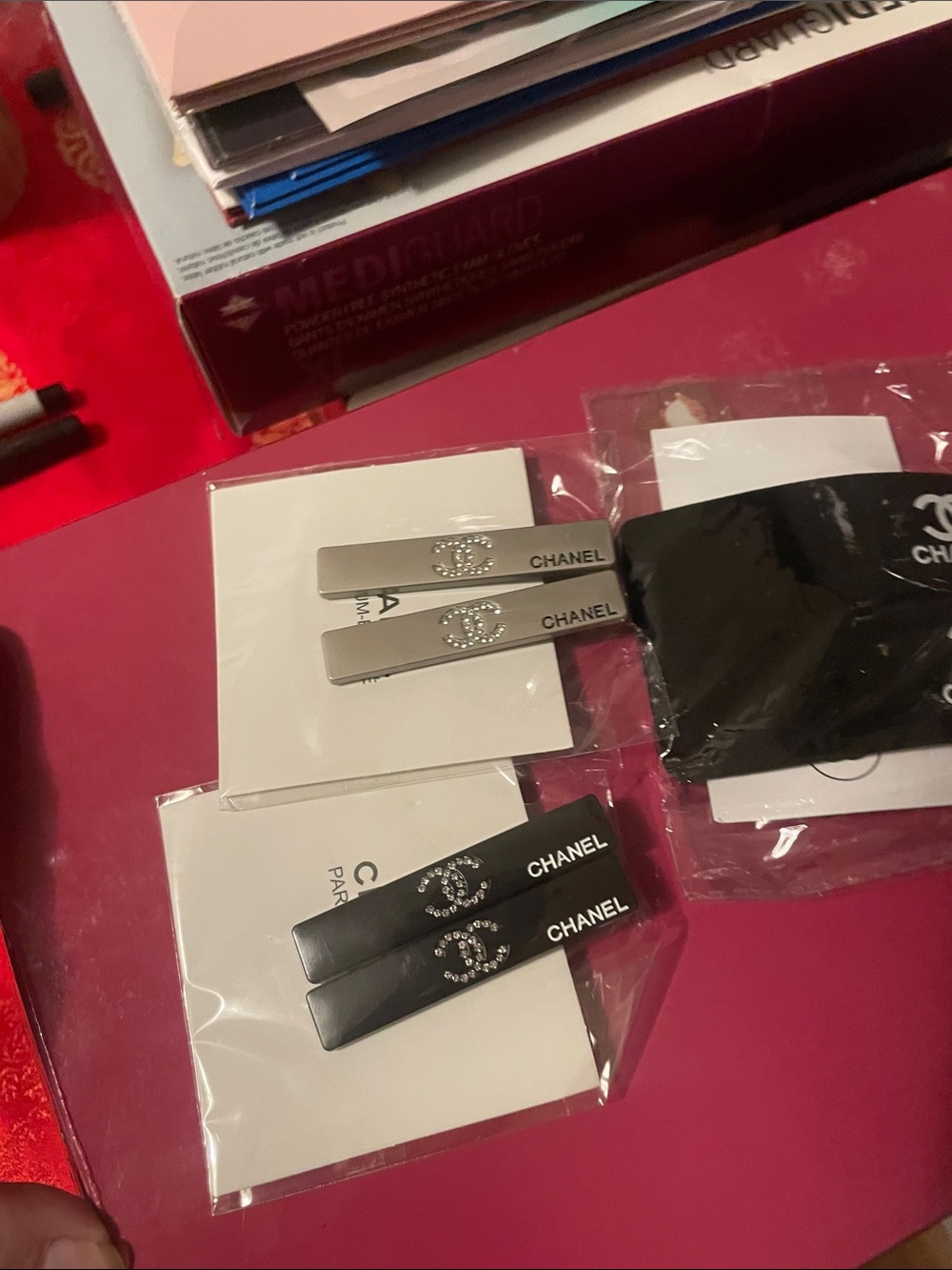 Beaute GWP hair accessories - Picture 11 of 17